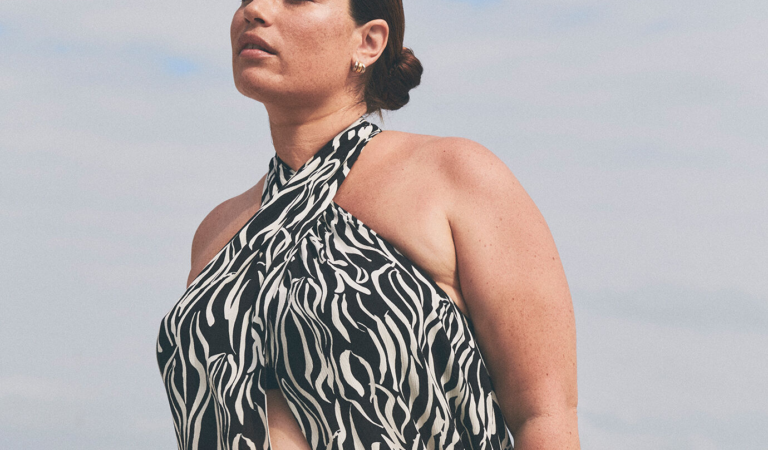 Unlock Your Poolside Glam: 15 Plus Size Swim Cover Ups for the Ultimate Summer Style!